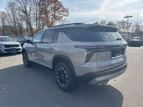 New 2026 Chevrolet Traverse Z71 w/ Enhanced Driving Package image 3