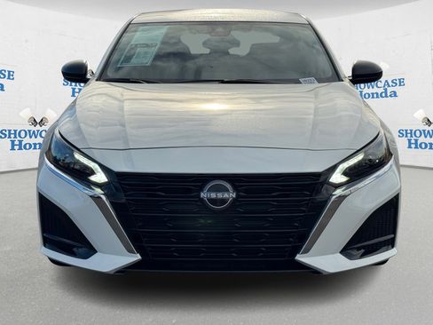 Used 2025 Nissan Altima 2.5 S image 10