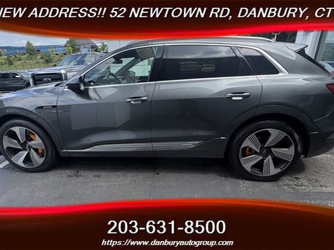 Used 2019 Audi e-tron Prestige AWD/4WD image 2