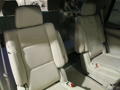 Used 2026 Cadillac Escalade Platinum Luxury AWD/4WD image 25