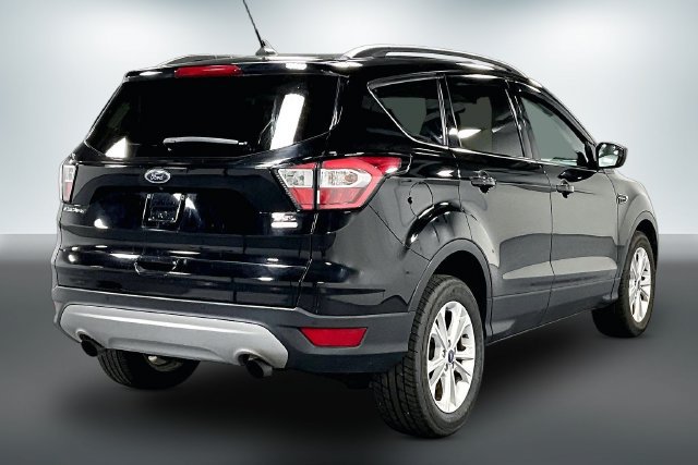 Used 2018 Ford Escape SEL w/ Canadian Touring Package FWD image 8