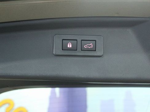 Used 2023 Subaru Outback Touring image 13