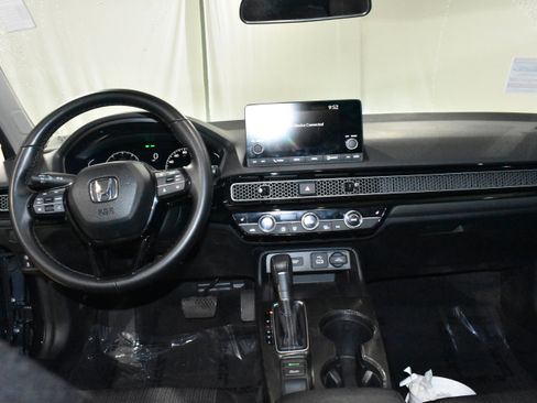Certified 2024 Honda Civic EX image 29