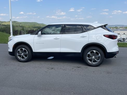 Used 2024 Chevrolet Blazer LT AWD/4WD image 7