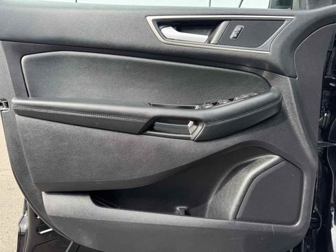 Used 2020 Ford Edge SEL AWD/4WD image 23