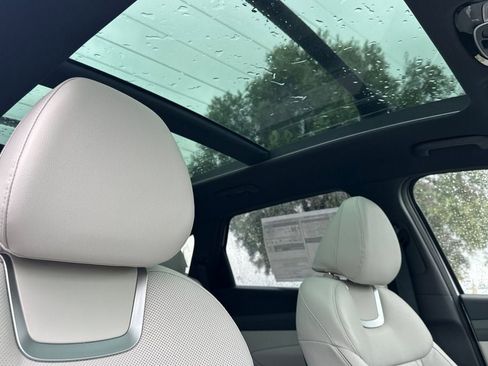 New 2026 Hyundai Tucson Limited image 14