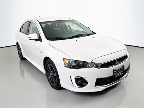Used 2017 Mitsubishi Lancer ES image 1