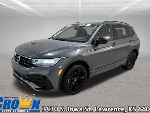 Used 2023 Volkswagen Tiguan SE R-Line FWD image 1