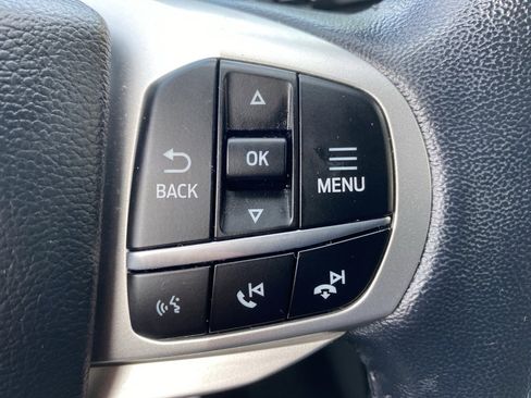 Used 2022 Ford Explorer XLT w/ Equipment Group 202A image 29