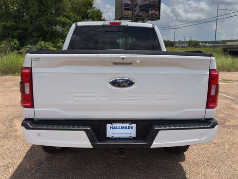 Used 2022 Ford F150 XLT w/ Equipment Group 302A High AWD/4WD image 5