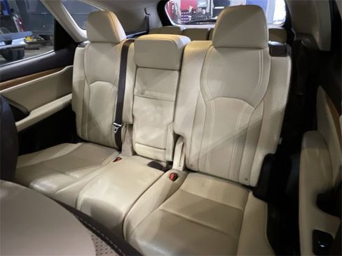 Used 2018 Lexus RX 350L Premium w/ Premium Package image 28