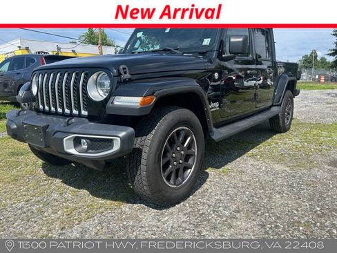 Used 2022 Jeep Gladiator Overland w/ Popular Equipment Package AWD/4WD image 1