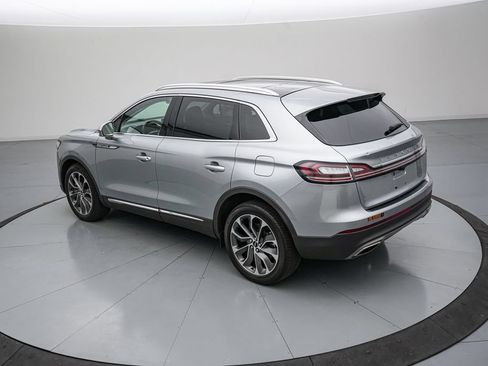 Used 2022 Lincoln Nautilus Reserve AWD/4WD image 7