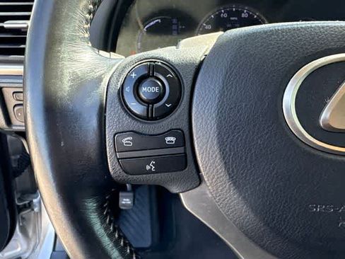 Used 2016 Lexus CT 200h w/ Seat Comfort Package FWD image 12