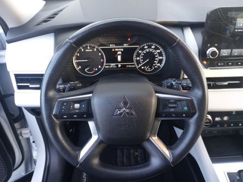 Used 2022 Mitsubishi Outlander SEL image 13