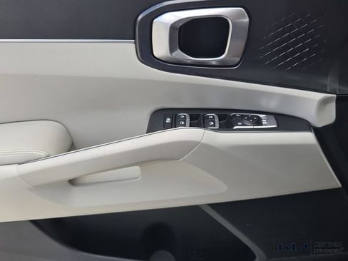 Certified 2024 Kia Sorento S w/ Panoramic Sunroof Package FWD image 31