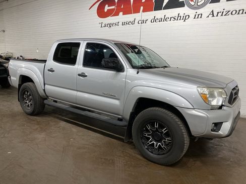 Used 2012 Toyota Tacoma PreRunner w/ SR5 Pkg image 2