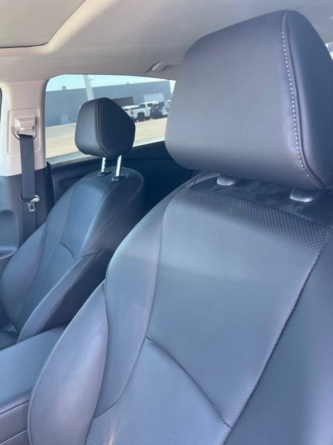 Used 2025 Honda Accord EX-L image 5