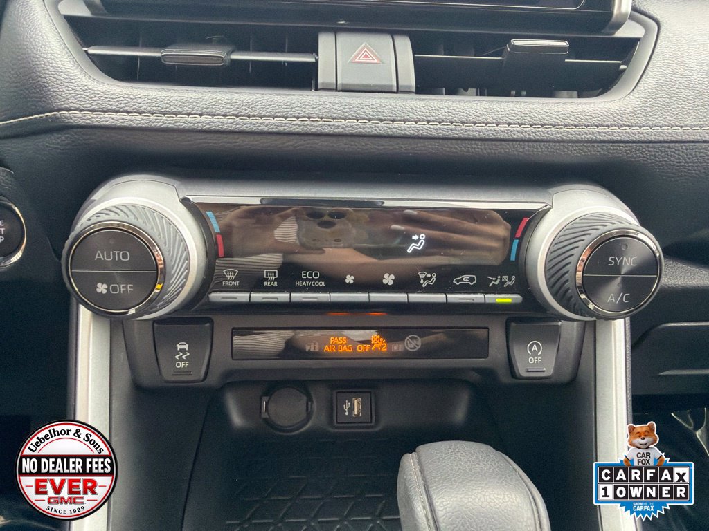 Used 2025 Toyota RAV4 XLE FWD image 22