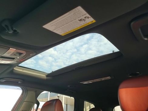 Used 2023 Kia Telluride EX image 22