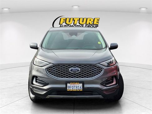 Used 2023 Ford Edge SEL image 3