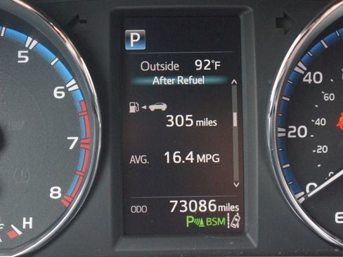 Used 2017 Toyota RAV4 Platinum w/ All Weather Liner Package AWD/4WD image 4
