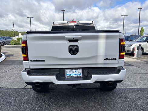 Used 2021 RAM 1500 Laramie AWD/4WD image 3