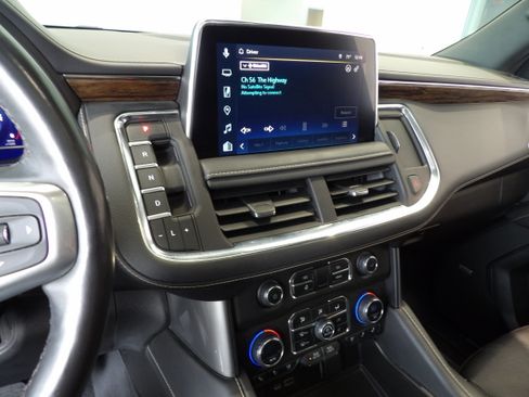 Used 2023 Chevrolet Tahoe Premier w/ Advanced Technology Package AWD/4WD image 13