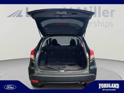 Used 2017 Honda HR-V EX image 33