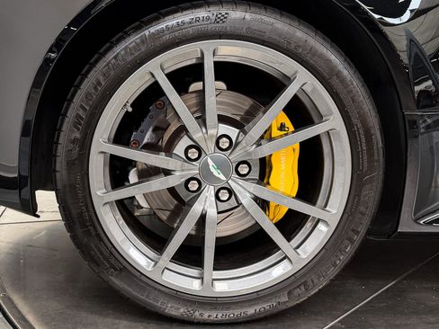 Used 2015 Aston Martin V8 Vantage GT RWD image 26