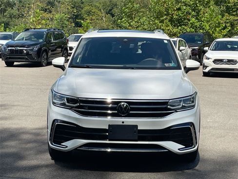 Used 2022 Volkswagen Tiguan SEL R-Line AWD/4WD image 8