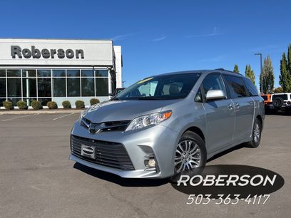 Used 2020 Toyota Sienna XLE Premium