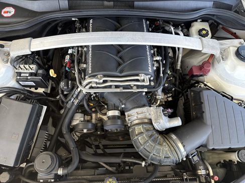 Used 2014 Chevrolet Camaro SS w/ RS Package RWD image 9