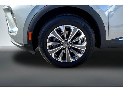 Used 2025 Buick Envision Preferred AWD/4WD image 33