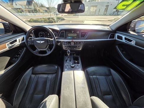 Used 2015 Hyundai Genesis 5.0 w/ Option Group 05 image 13