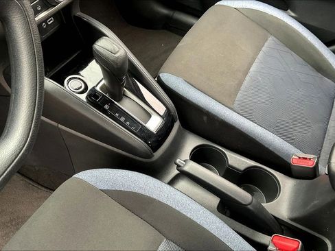 Used 2025 Nissan Versa SV image 19