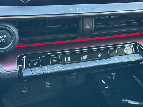 Certified 2024 Toyota Prius Prime FWD image 19