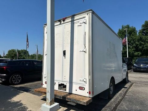 Used 2020 Chevrolet Express 3500 w/ Power Convenience Package RWD image 5