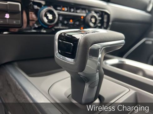 Used 2025 Chevrolet Silverado 1500 LTZ image 25