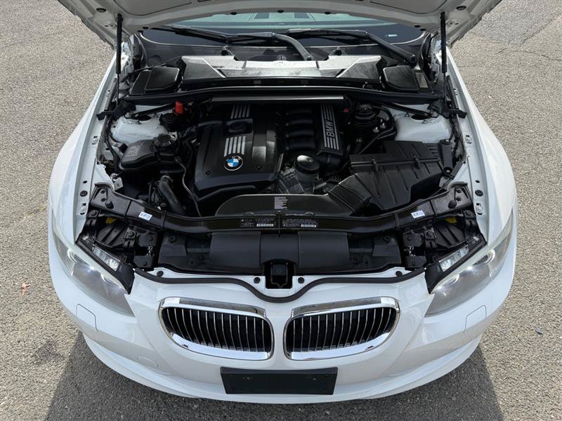 Used 2012 BMW 328i Convertible RWD image 21
