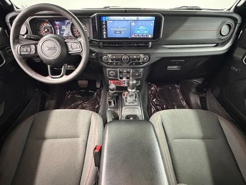 Used 2024 Jeep Wrangler Unlimited Rubicon AWD/4WD image 35