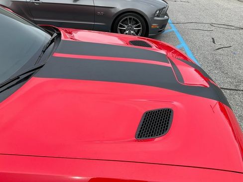 Used 2016 Dodge Challenger SRT Hellcat image 11