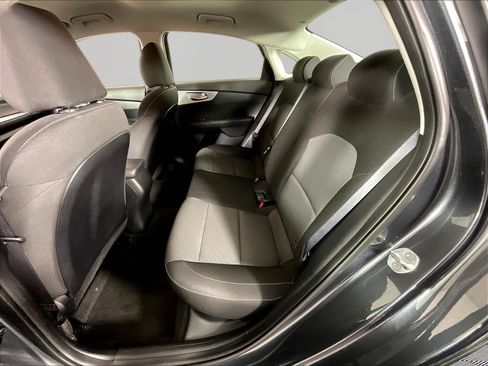 Certified 2024 Kia Forte LXS w/ LXS Technology Package FWD image 21