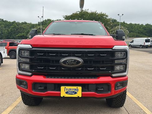 Used 2024 Ford F250 Lariat w/ Tremor Off-Road Package AWD/4WD image 2