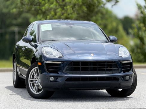Used 2015 Porsche Macan S AWD/4WD image 4