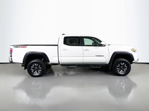 Used 2021 Toyota Tacoma TRD Off-Road image 8