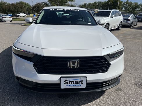Used 2025 Honda Accord LX image 9