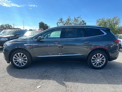 Used 2018 Buick Enclave Premium w/ Experience Buick Package image 4