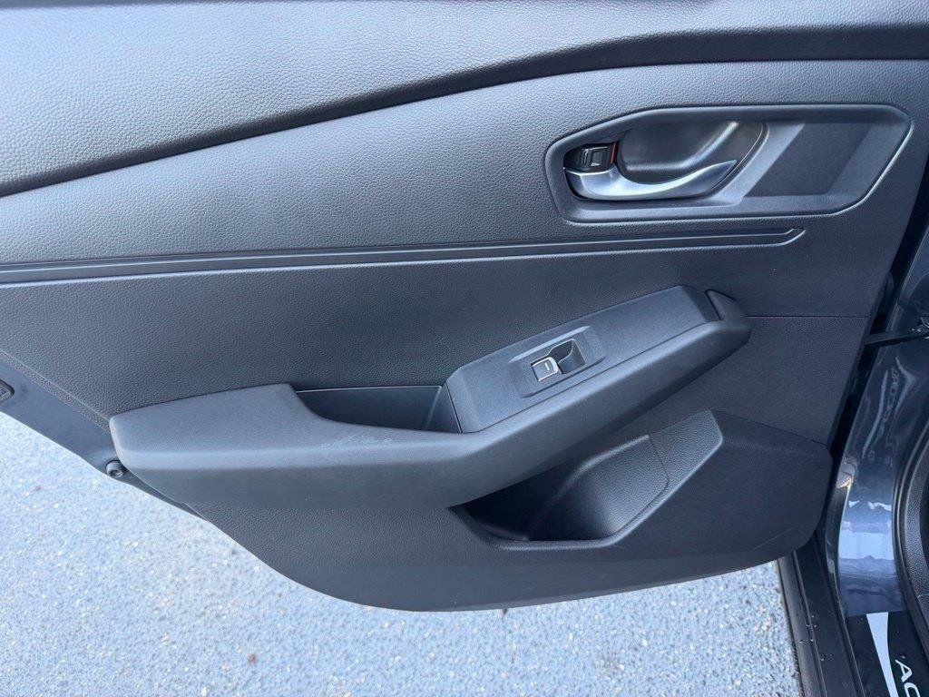 Certified 2025 Honda Accord SE image 13