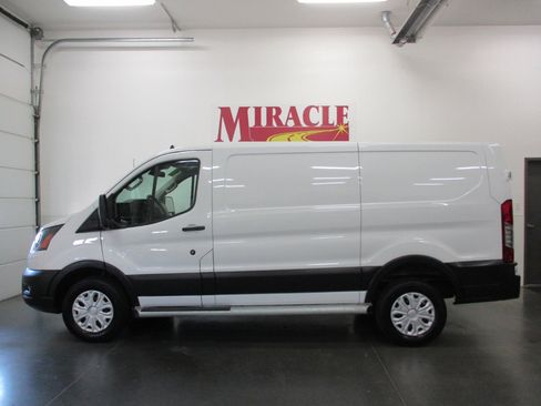 Used 2024 Ford Transit 250 Low Roof w/ Exterior Upgrade Package image 2